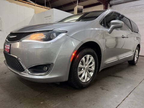 2018 Chrysler Pacifica Touring L