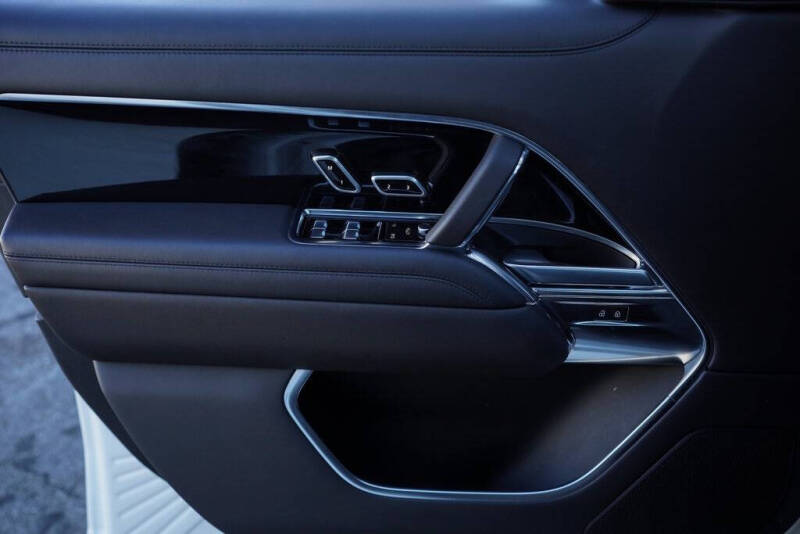 2022 Land Rover Range Rover P400 SE