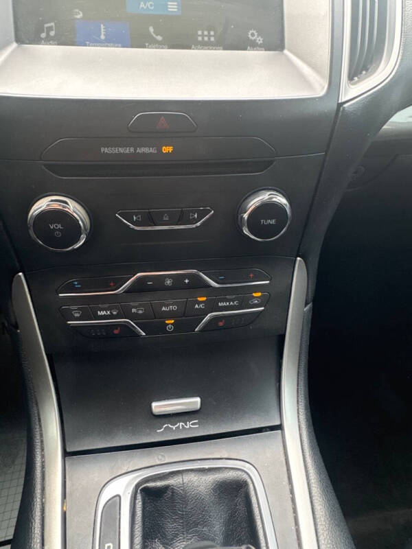 2016 Ford Edge SEL