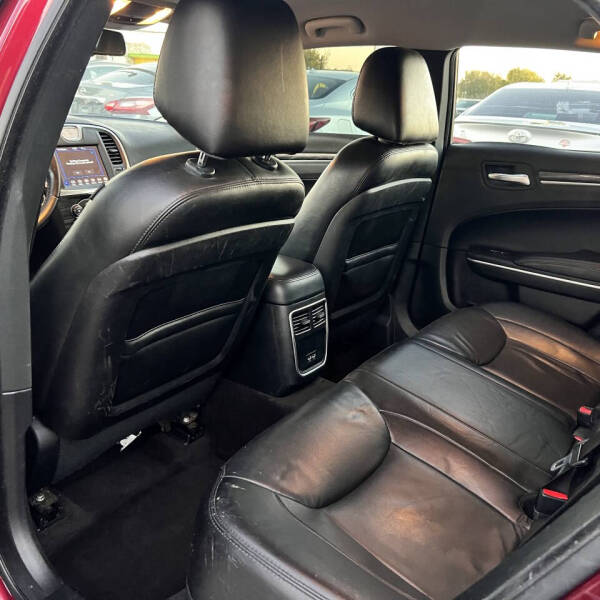 2019 Chrysler 300 Touring