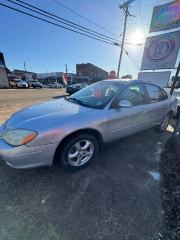 2003 Ford Taurus SE
