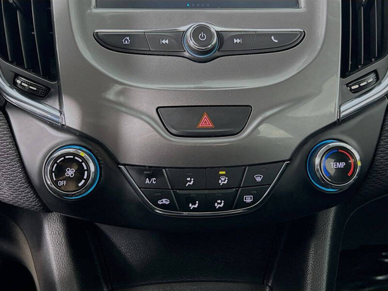 2017 Chevrolet Cruze LT Auto