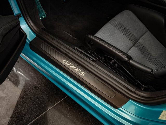 2024 Porsche 718 Cayman GT4 RS