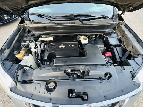 2016 Nissan Pathfinder S