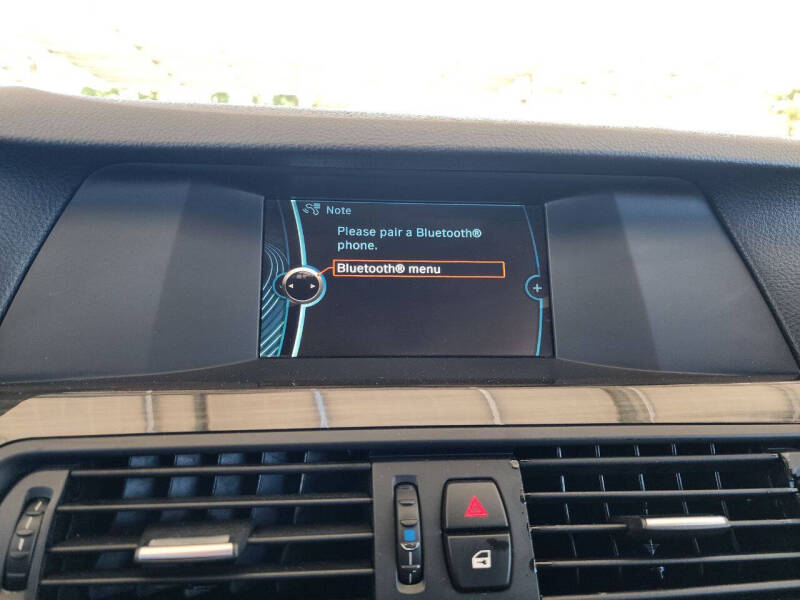 2013 BMW 5 Series 528i