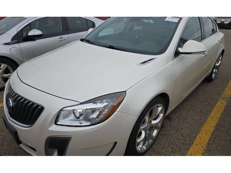 Used 2013 Buick Regal GS with VIN 2G4GV5GV1D9248408 for sale in Hazel Green, WI