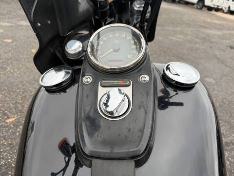 2017 Harley-Davidson FXDF-103 DYNA