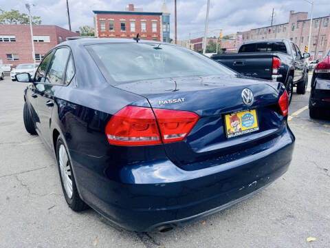 2014 Volkswagen Passat 1.8T S PZEV