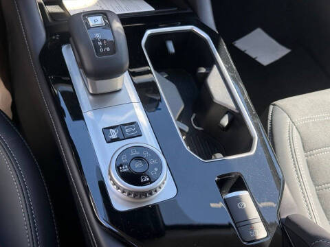 2026 Mitsubishi Outlander PHEV SE