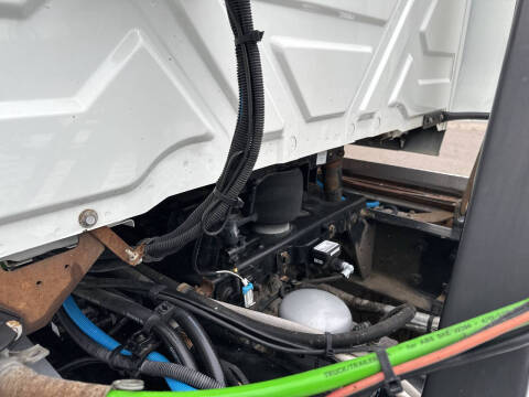 2021 International RH613