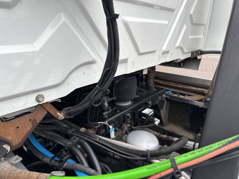 2021 International RH613