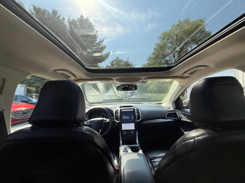 2022 Ford Edge SEL