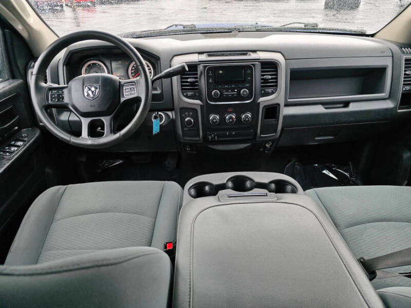 2017 RAM 1500 Express