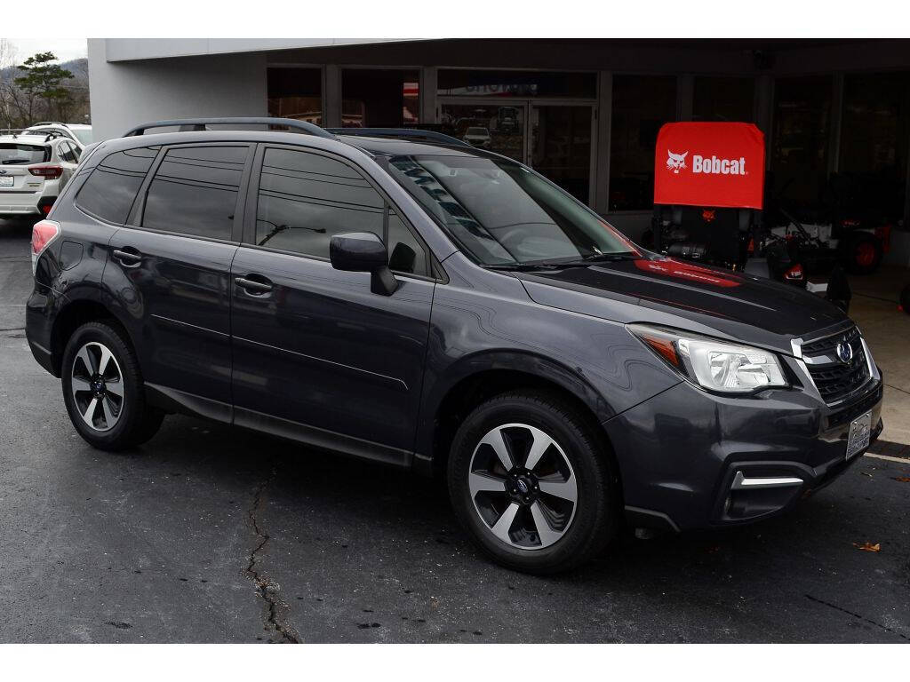 2017 Subaru Forester for sale at EARL DUFF PRE-OWNED CENTER in Harriman, TN