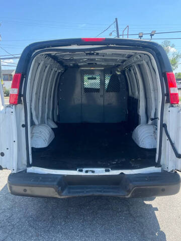 2021 Chevrolet Express 2500