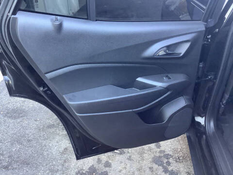 2025 Chevrolet Trax LS