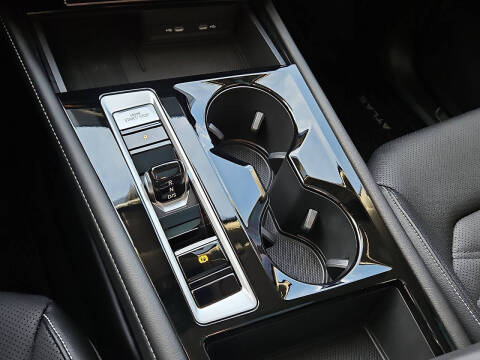 2025 Volkswagen Atlas SE