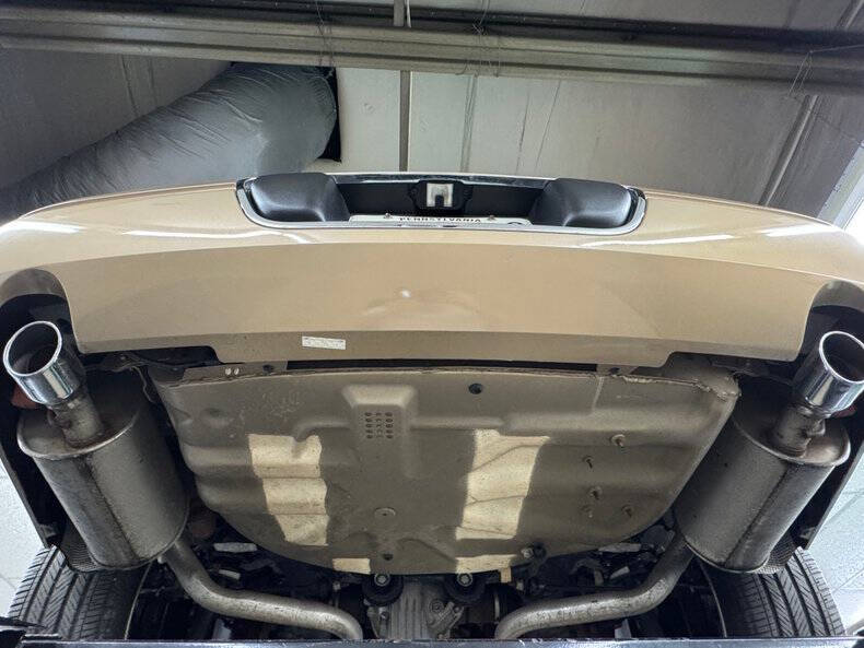 2005 Ford Thunderbird Deluxe