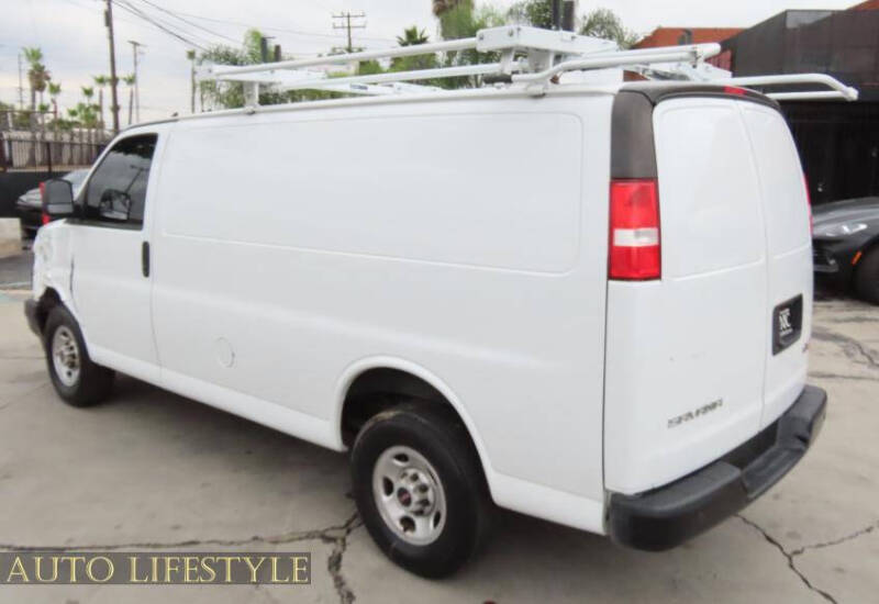 2023 GMC Savana 2500