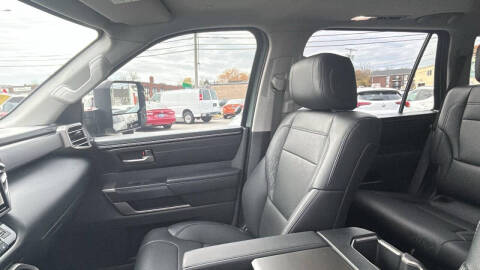 2023 Toyota Sequoia SR5