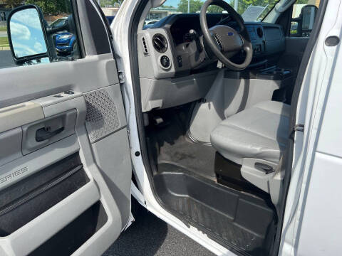 2014 Ford E-Series E-150