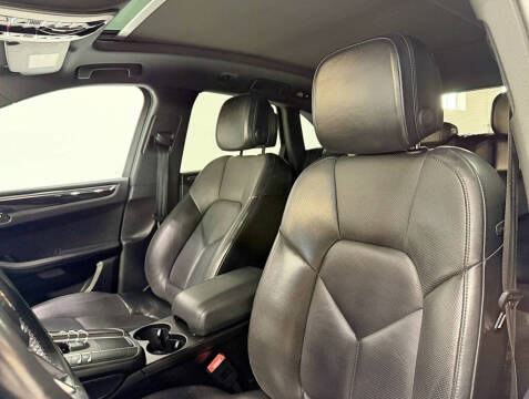 2017 Porsche Macan S