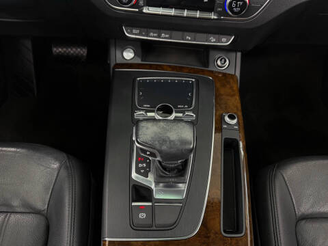 2018 Audi Q5 2.0T quattro Premium Plus