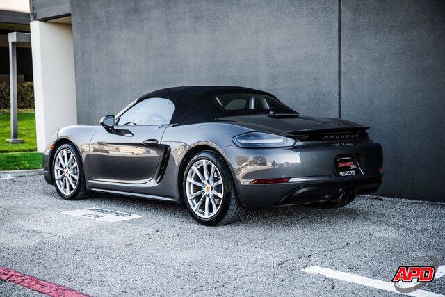 2021 Porsche 718 Boxster