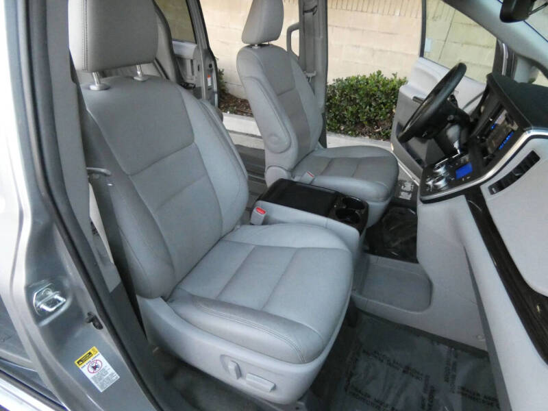 2015 Toyota Sienna