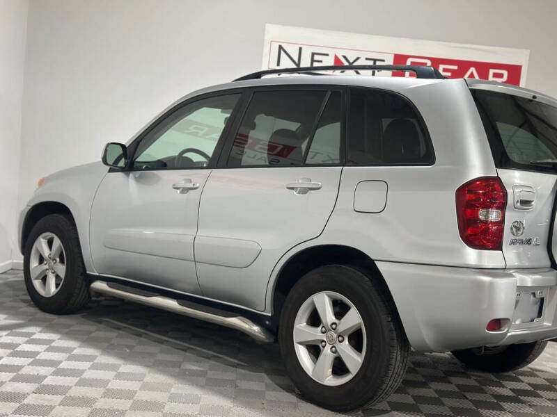2004 Toyota RAV4