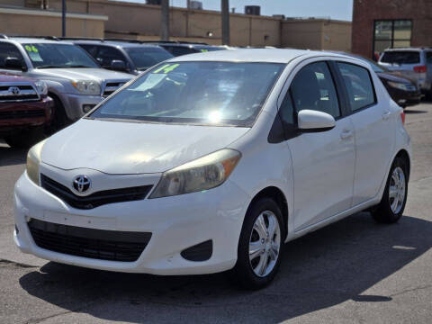 2014 Toyota Yaris 5-Door L