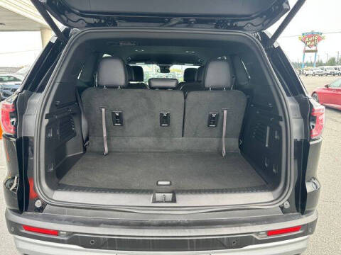 2024 GMC Acadia Elevation