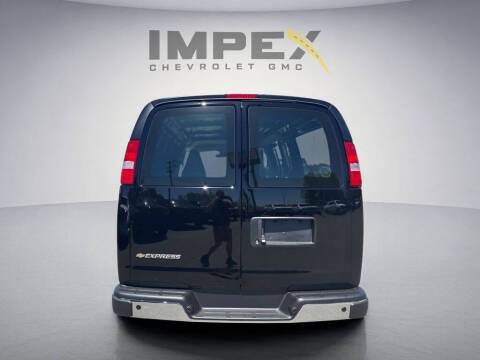 2026 Chevrolet Express 2500