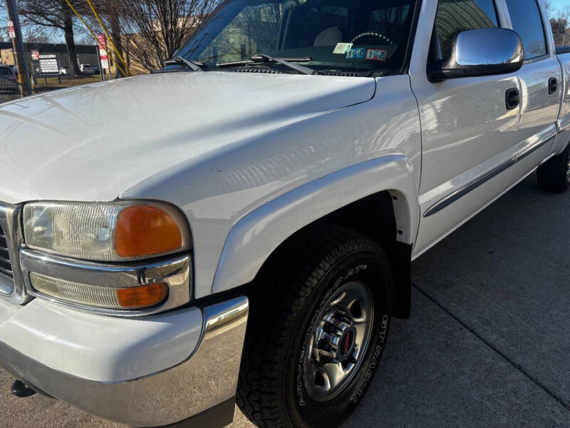 2001 GMC Sierra SLE photo 13