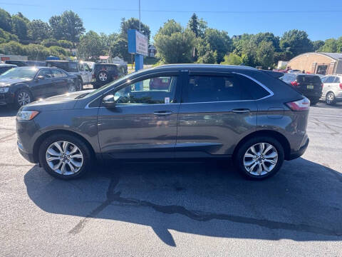 2019 Ford Edge Titanium