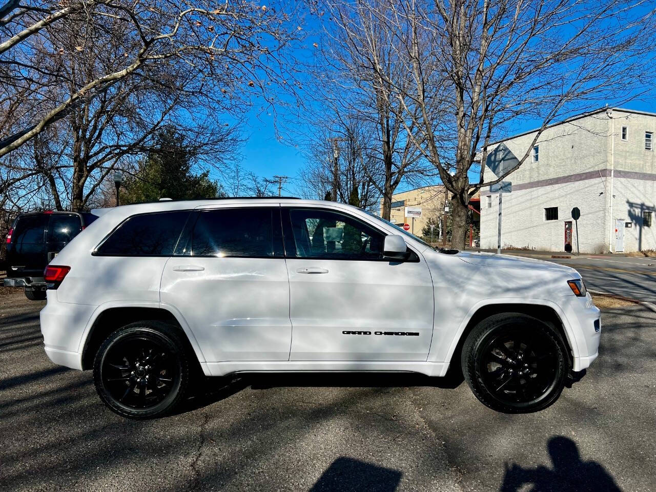 2017 Jeep Grand Cherokee for sale at H&M Used Cars in Passaic, NJ