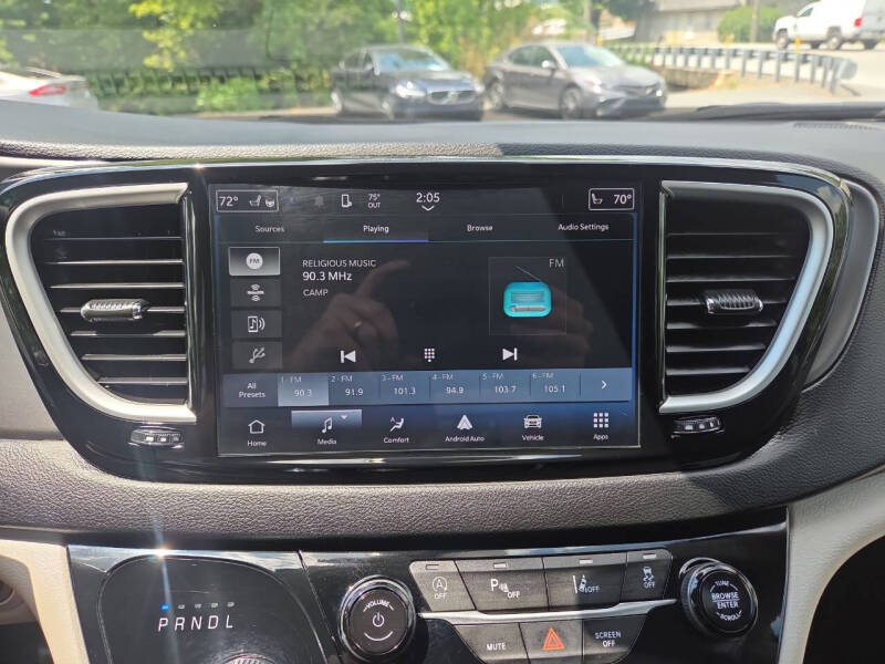 2024 Chrysler Pacifica Touring L