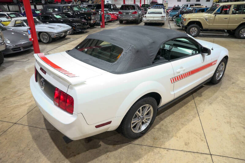 2005 Ford Mustang V6 Premium