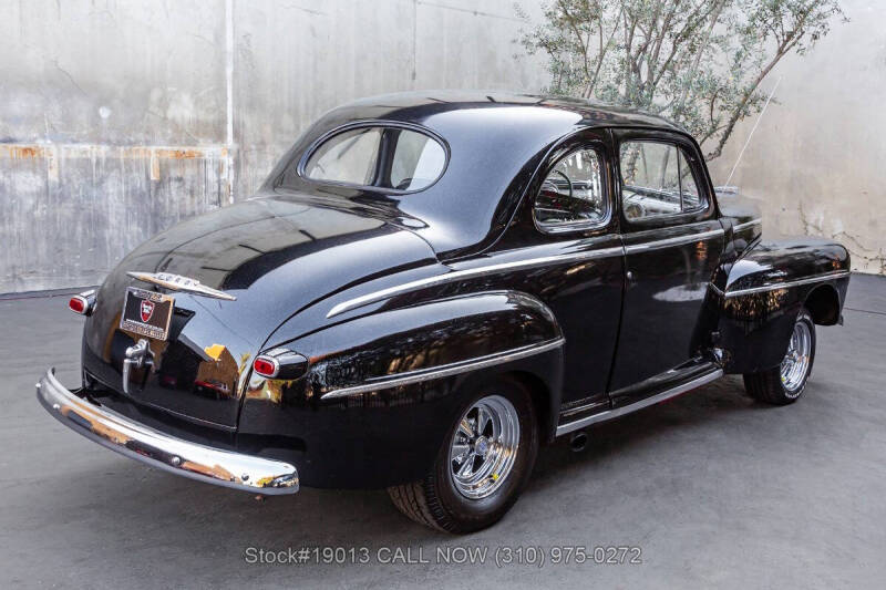 1948 Ford Super Deluxe