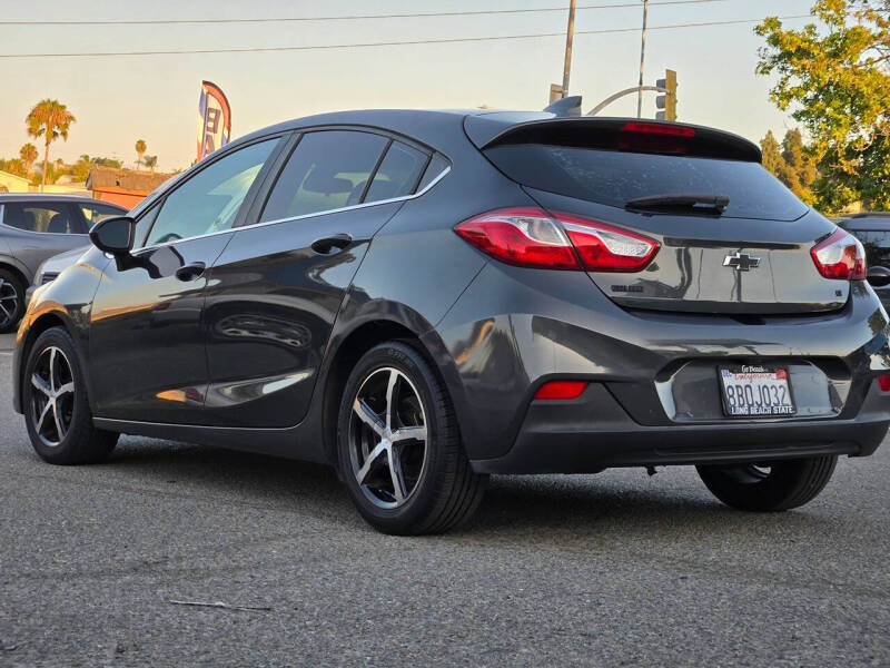 2017 Chevrolet Cruze LT Auto