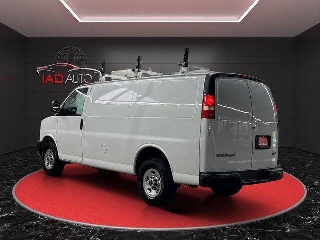 2021 GMC Savana 2500
