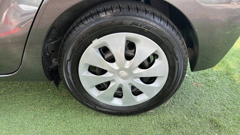 2013 Toyota Prius c