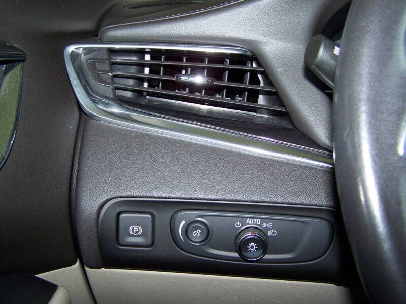 2021 Buick Enclave Essence