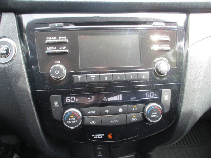 2016 Nissan Rogue S