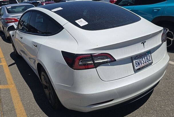 2021 Tesla Model 3 Standard Range Plus