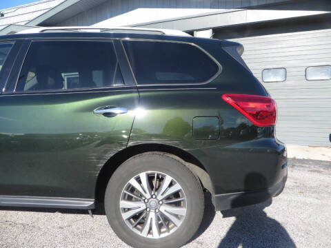 2018 Nissan Pathfinder SV