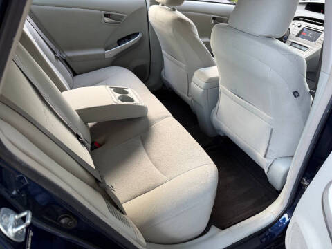 2012 Toyota Prius Two