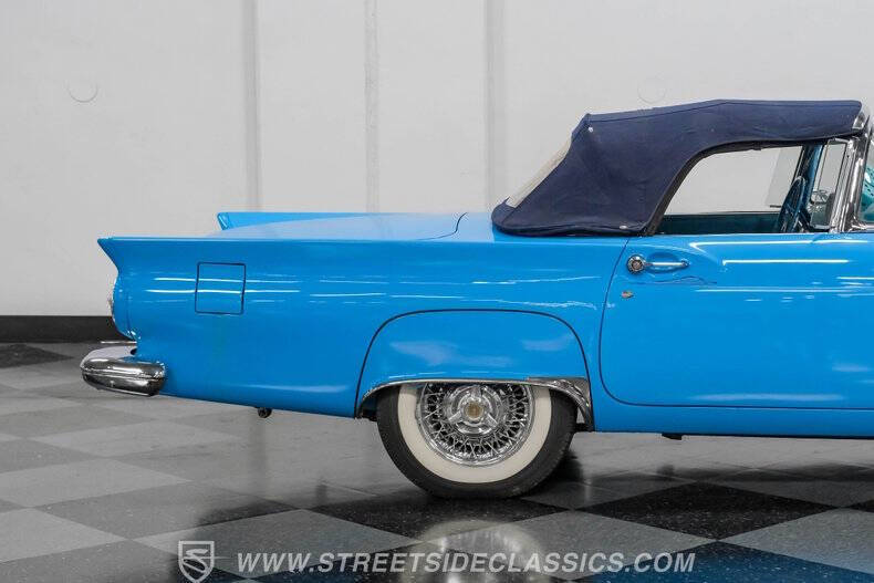 1957 Ford Thunderbird