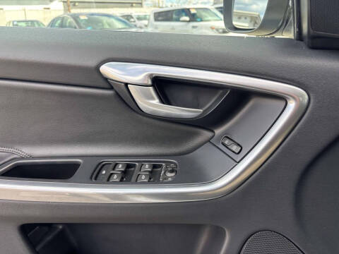 2015 Volvo XC60 3.2 Premier Plus