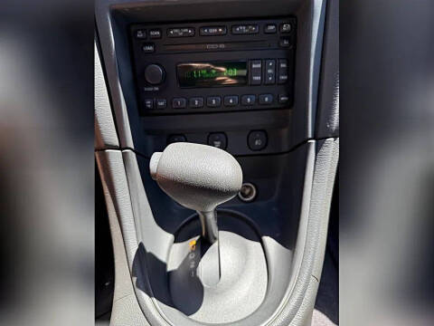 2004 Ford Mustang GT Deluxe